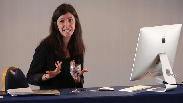 Ana Requena en el taller de periodismo con perspectiva de género.